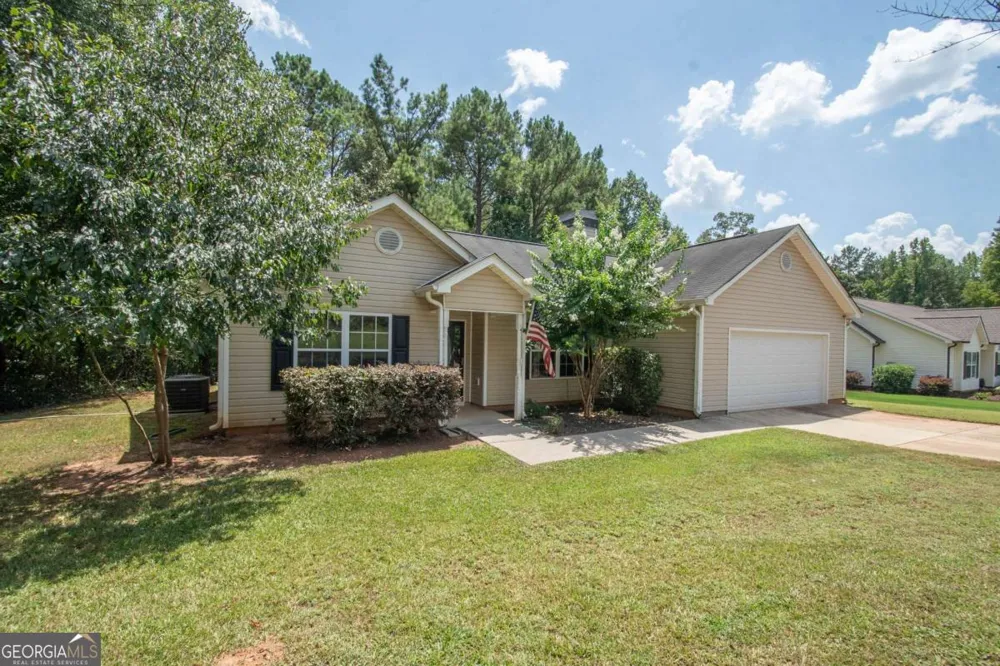 10 Walton Woods CT Newnan, GA 30263