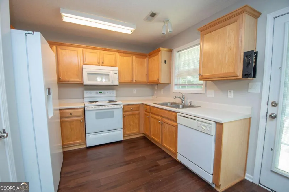 10 Walton Woods CT Newnan, GA 30263