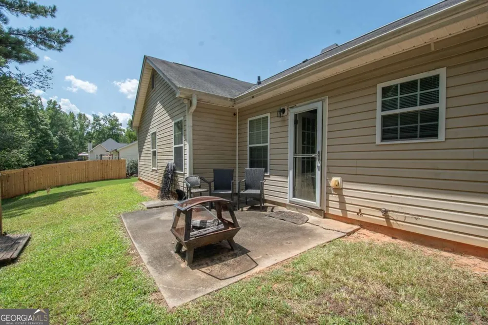 10 Walton Woods CT Newnan, GA 30263