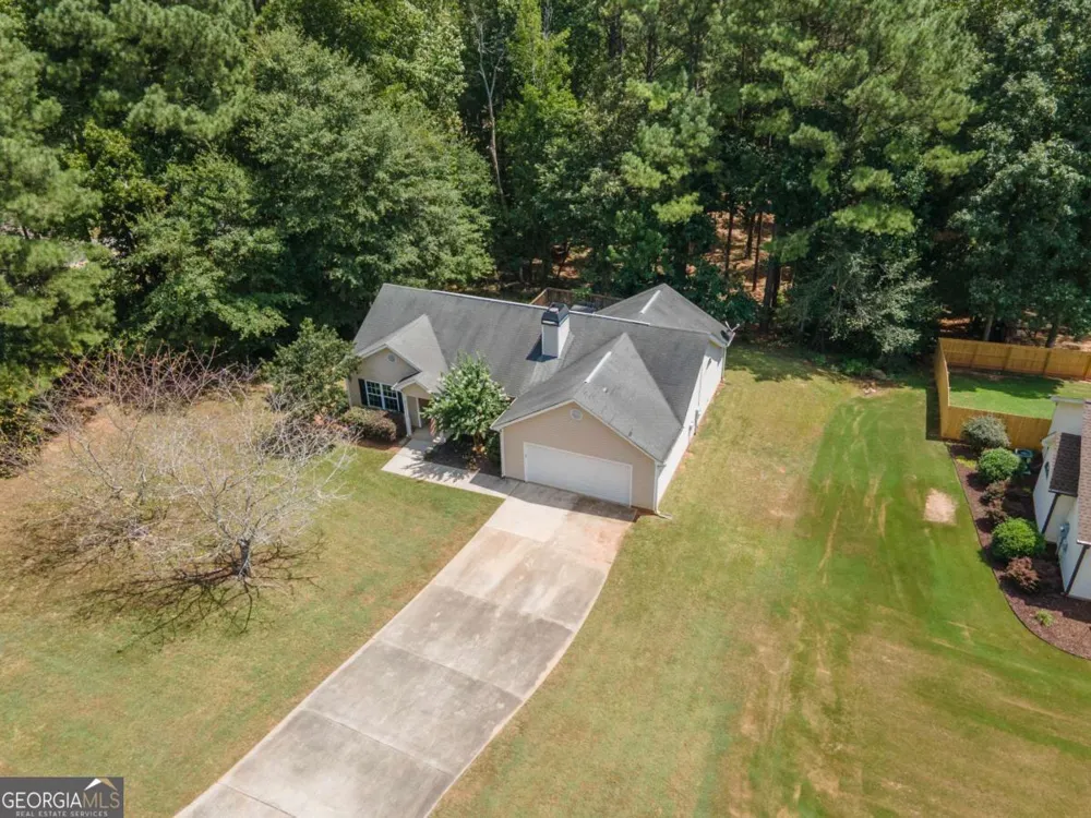 10 Walton Woods CT Newnan, GA 30263