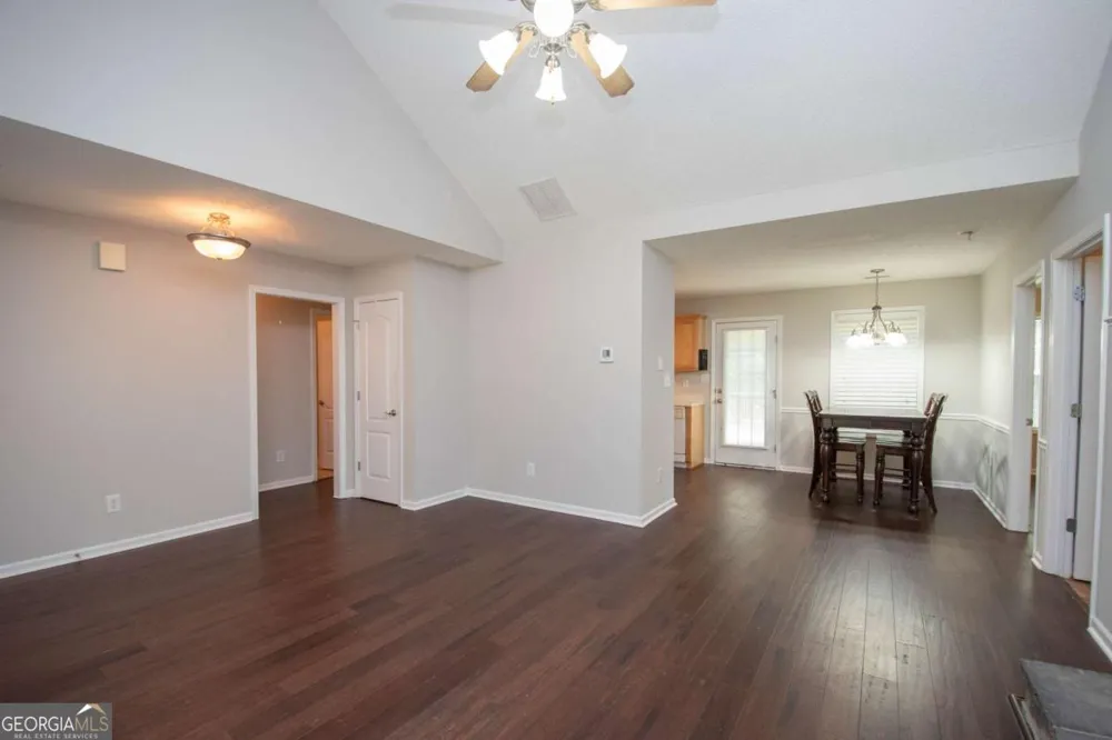 10 Walton Woods CT Newnan, GA 30263
