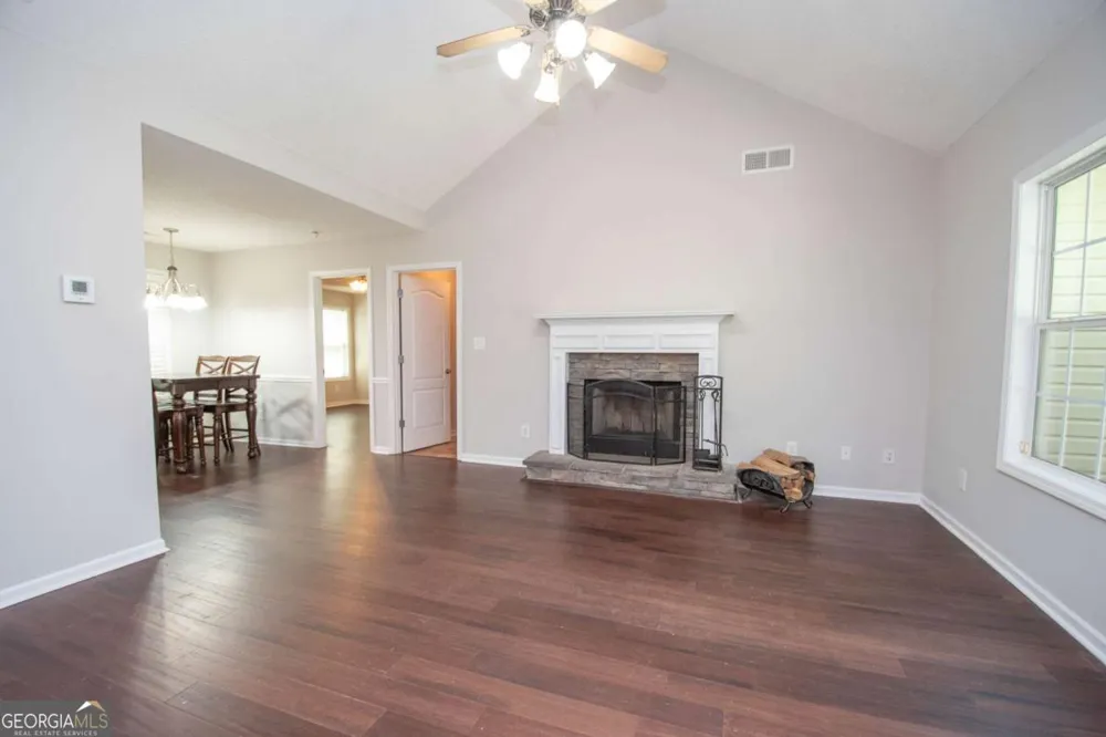 10 Walton Woods CT Newnan, GA 30263