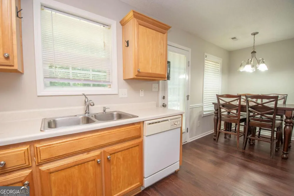 10 Walton Woods CT Newnan, GA 30263