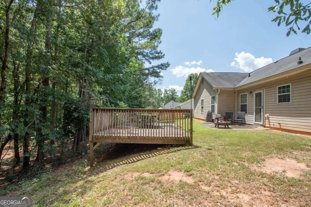 10 Walton Woods CT Newnan, GA 30263
