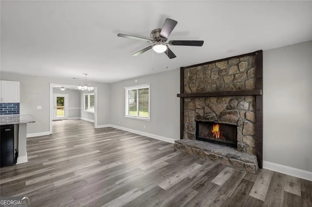 164 Dials DR Woodstock, GA 30188
