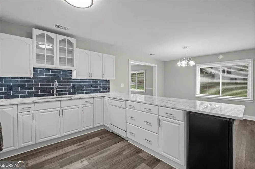 164 Dials DR Woodstock, GA 30188