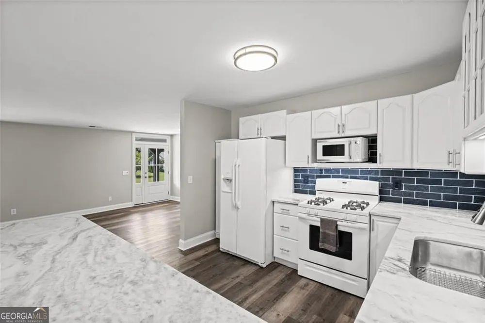 164 Dials DR Woodstock, GA 30188