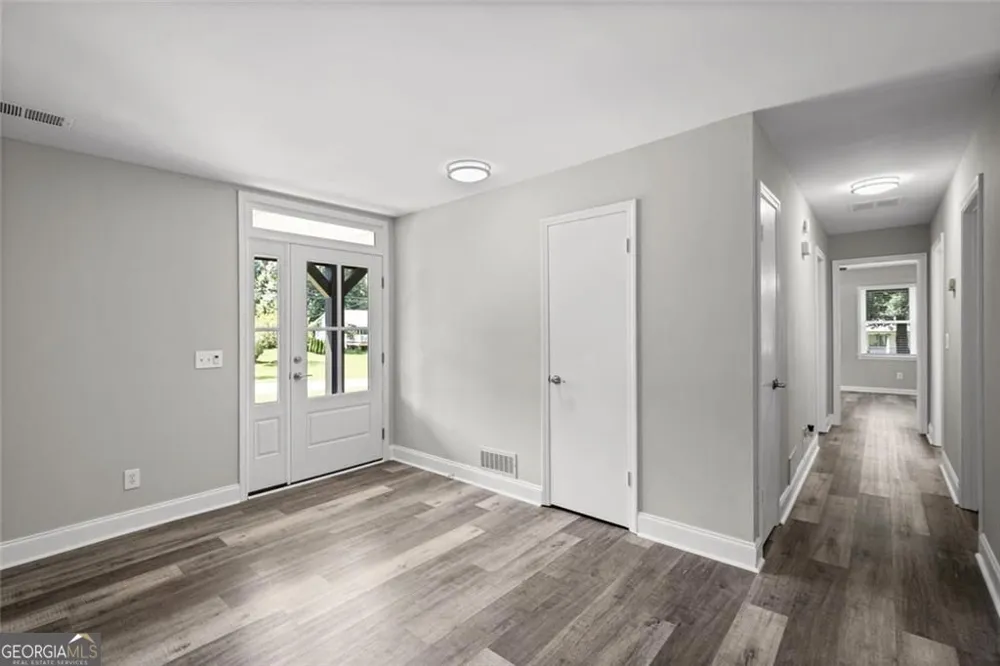 164 Dials DR Woodstock, GA 30188