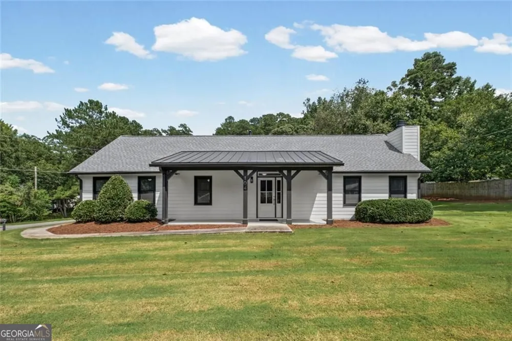 164 Dials DR Woodstock, GA 30188