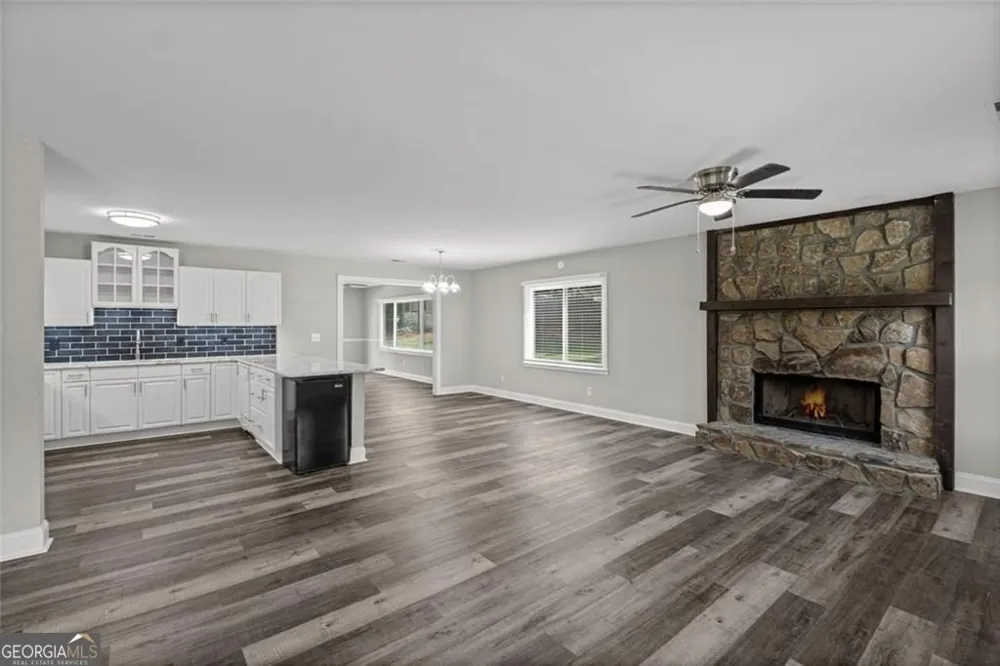 164 Dials DR Woodstock, GA 30188