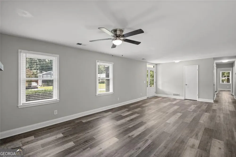 164 Dials DR Woodstock, GA 30188