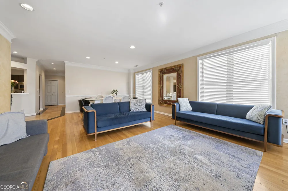 3334 Peachtree RD NE Atlanta, GA 30326