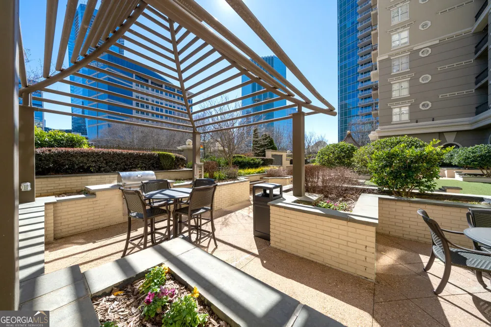 3334 Peachtree RD NE Atlanta, GA 30326