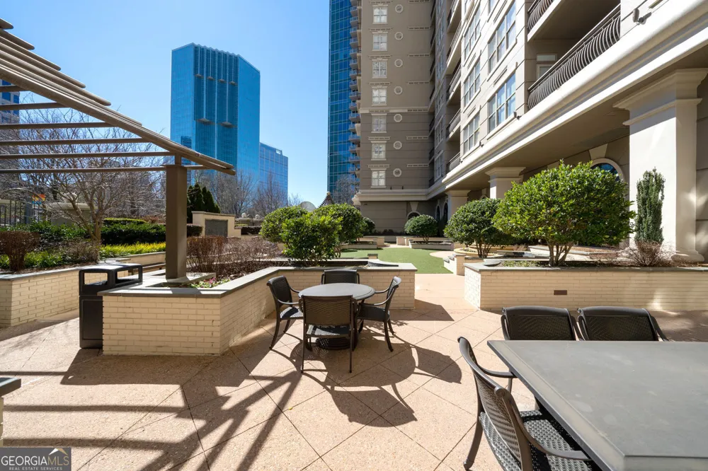3334 Peachtree RD NE Atlanta, GA 30326