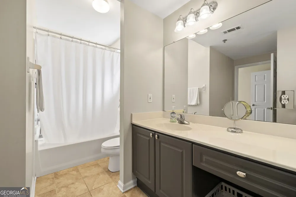 3334 Peachtree RD NE Atlanta, GA 30326