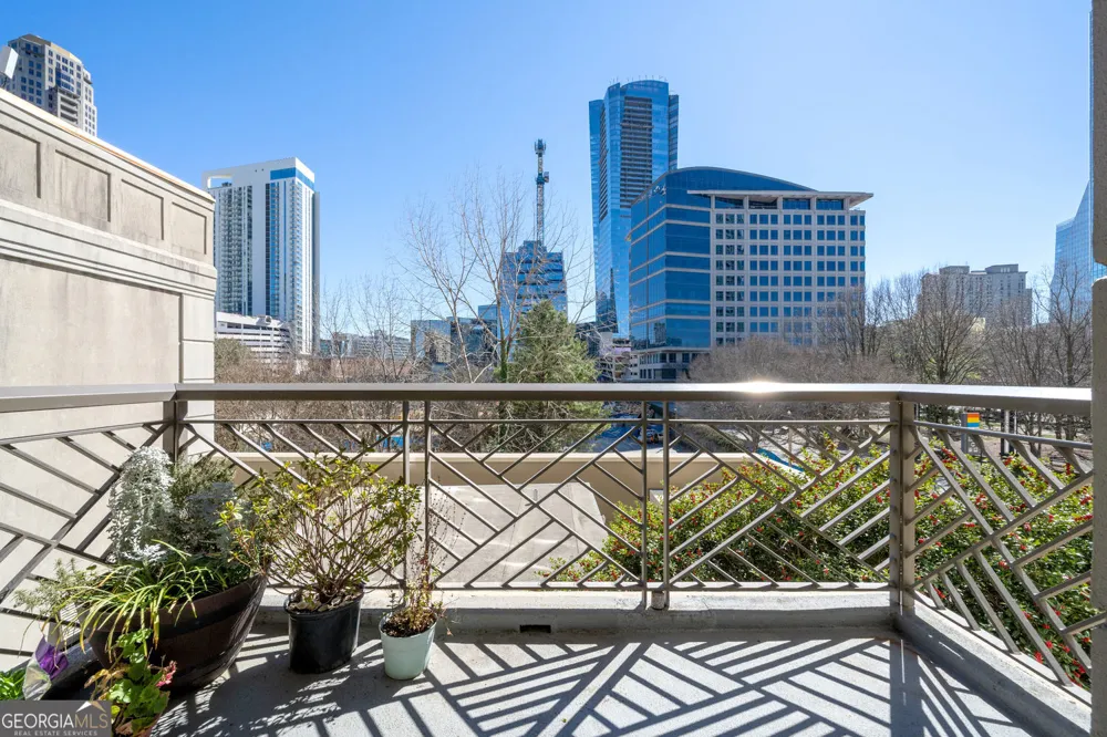 3334 Peachtree RD NE Atlanta, GA 30326
