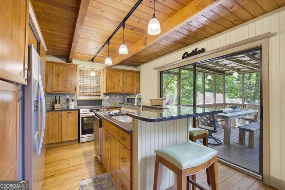 826 Woodland TRCE Jasper, GA 30143