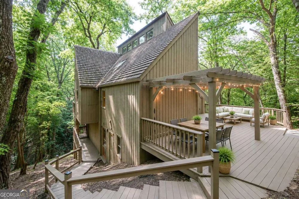 826 Woodland TRCE Jasper, GA 30143