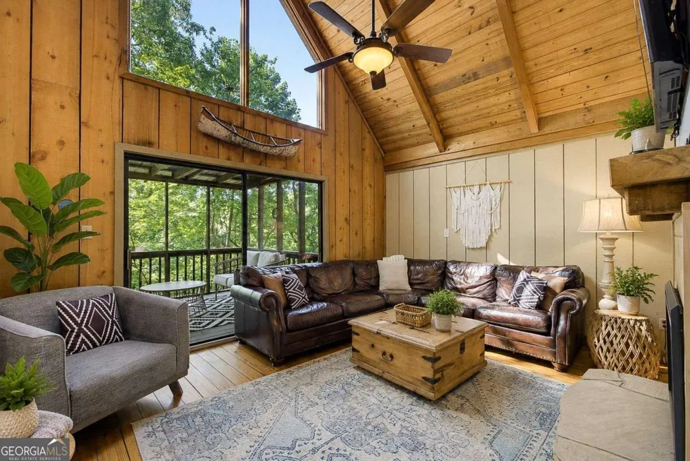 826 Woodland TRCE Jasper, GA 30143