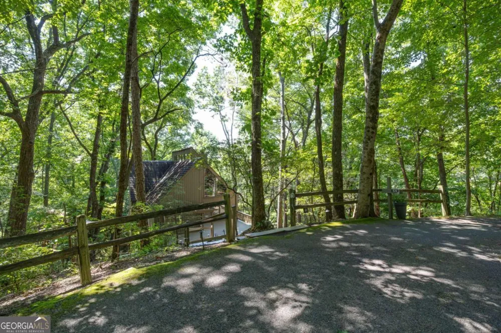 826 Woodland TRCE Jasper, GA 30143