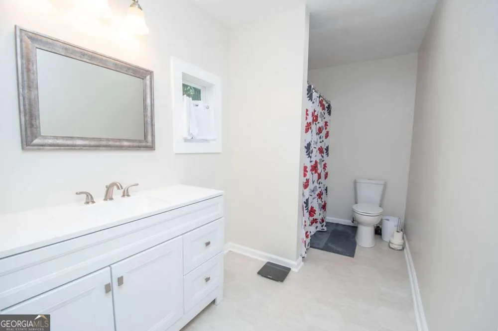 1104 Alverson RD LaGrange, GA 30241