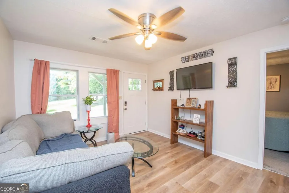 1104 Alverson RD LaGrange, GA 30241