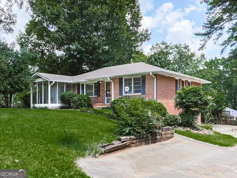 291 Sourwood DR Marietta, GA 30062