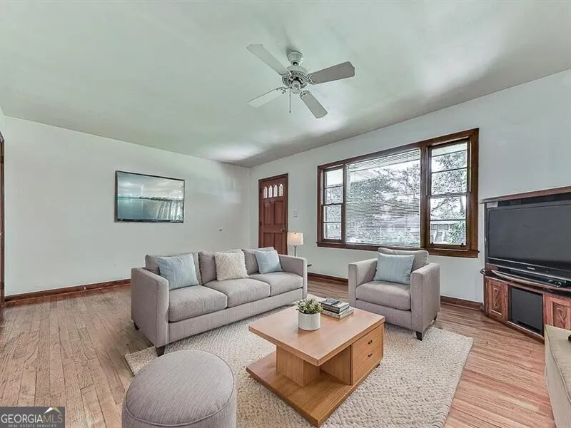 291 Sourwood DR Marietta, GA 30062