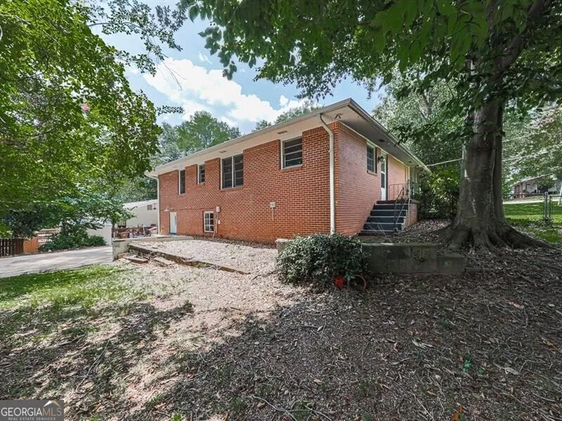 291 Sourwood DR Marietta, GA 30062