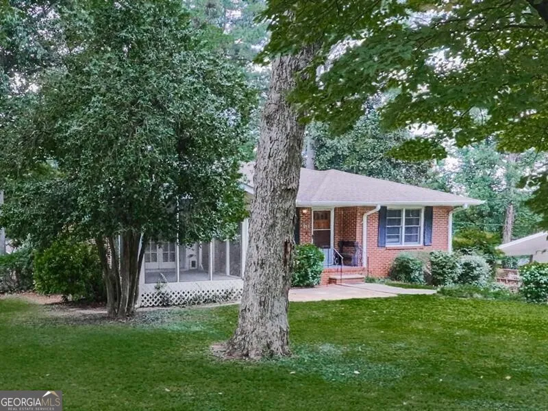 291 Sourwood DR Marietta, GA 30062