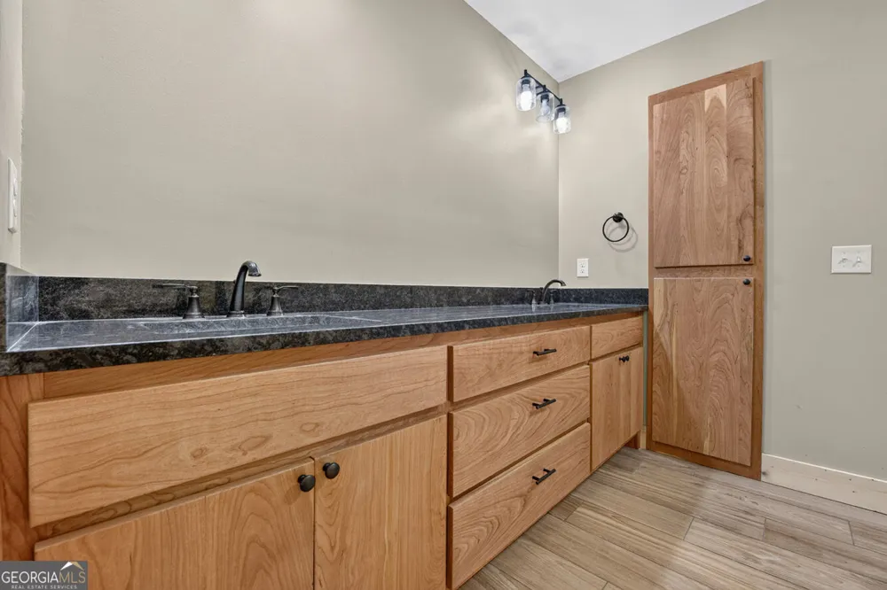 394 Blackberry CIR Ellijay, GA 30536