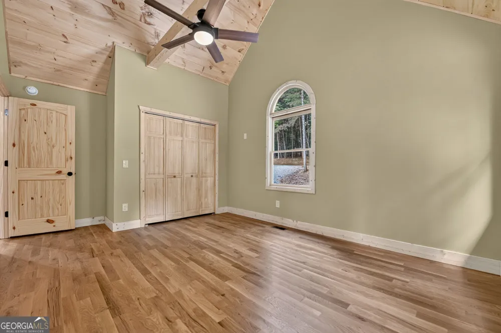 394 Blackberry CIR Ellijay, GA 30536