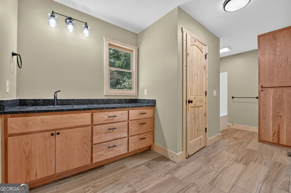394 Blackberry CIR Ellijay, GA 30536