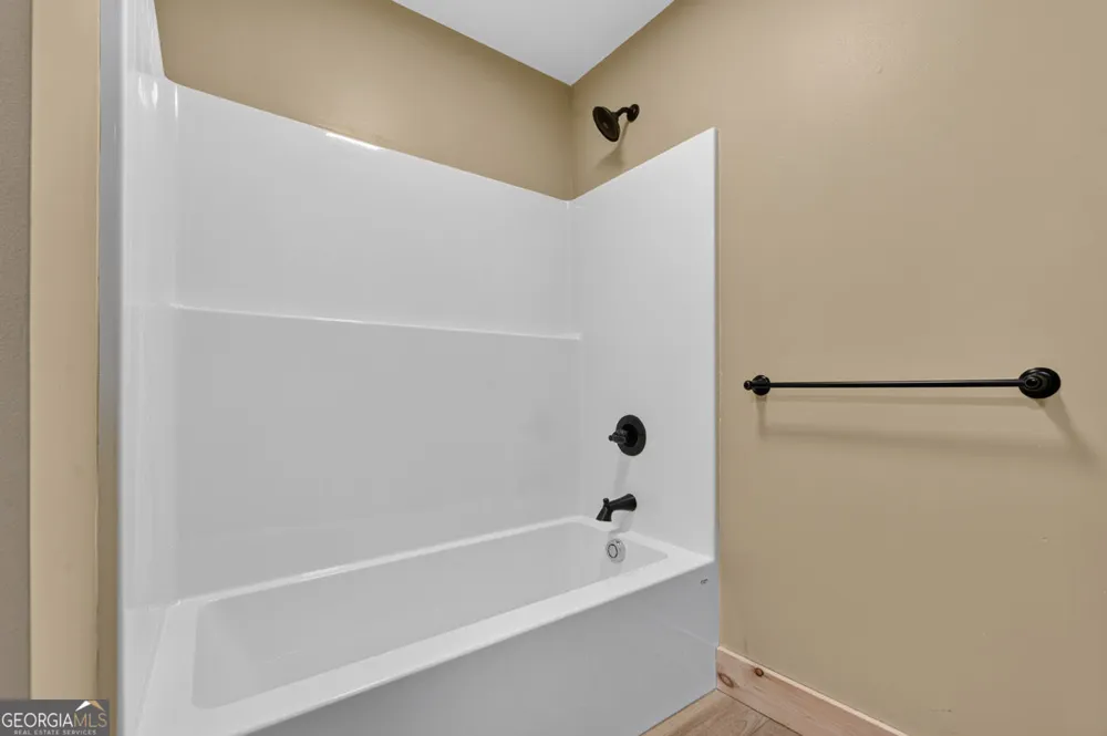 394 Blackberry CIR Ellijay, GA 30536