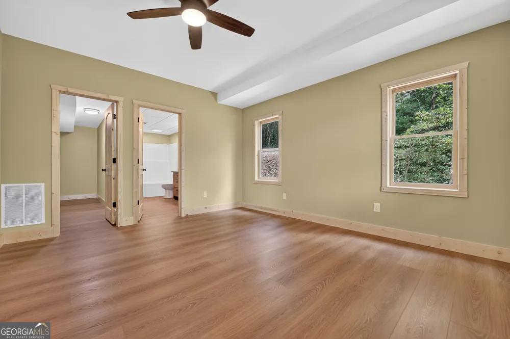 394 Blackberry CIR Ellijay, GA 30536