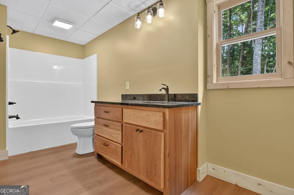 394 Blackberry CIR Ellijay, GA 30536