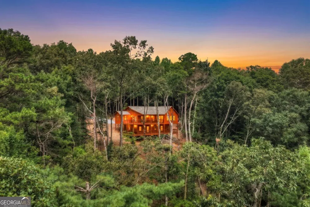 394 Blackberry CIR Ellijay, GA 30536
