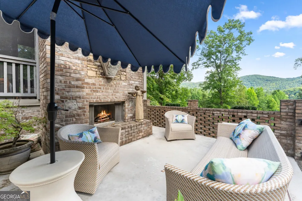 125 Crabapple CT Clarkesville, GA 30523