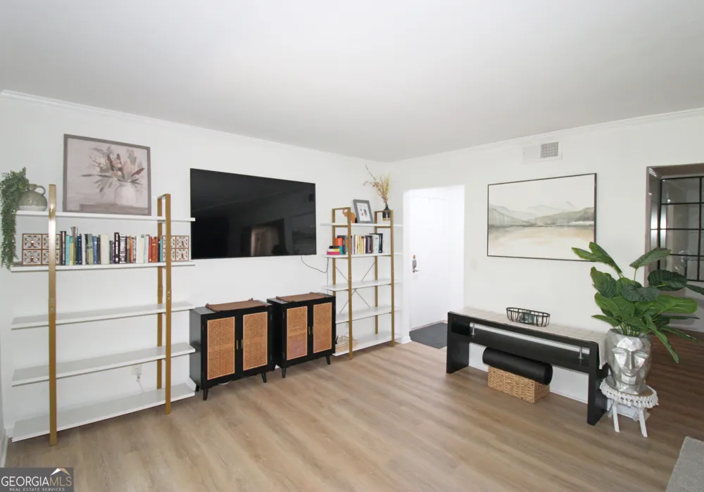 6851 Roswell RD NE Sandy Springs, GA 30328
