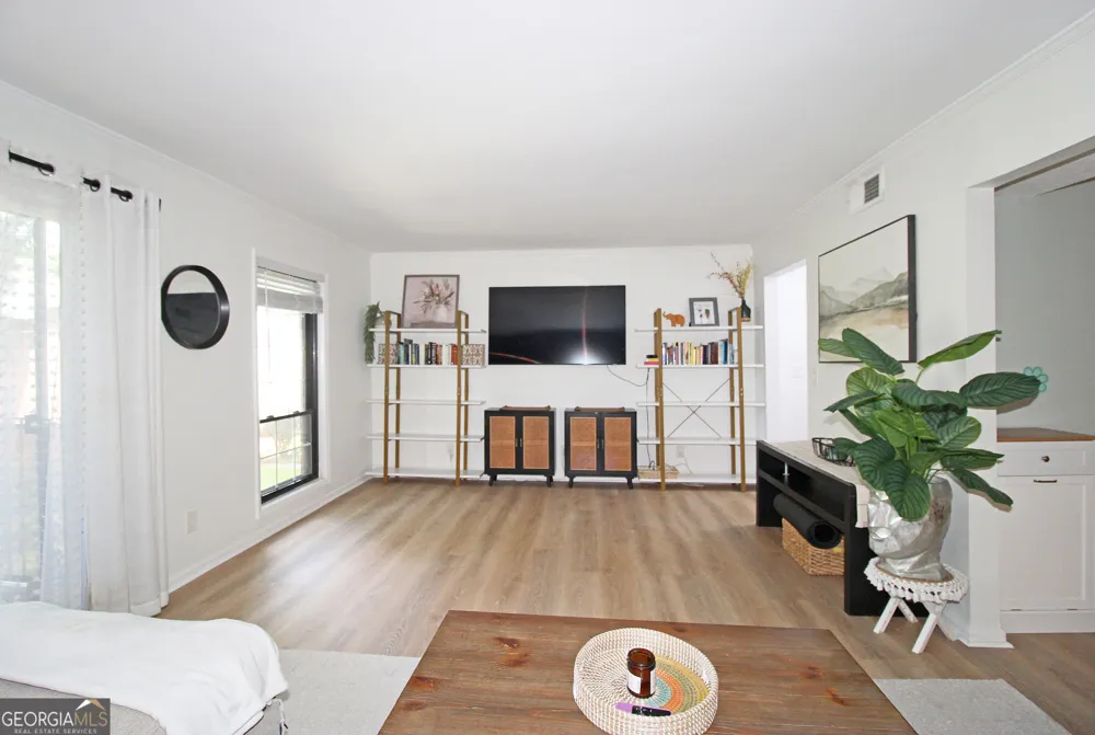 6851 Roswell RD NE Sandy Springs, GA 30328