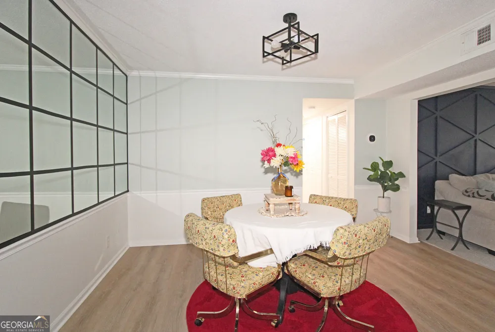 6851 Roswell RD NE Sandy Springs, GA 30328