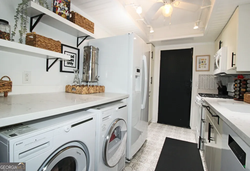 6851 Roswell RD NE Sandy Springs, GA 30328