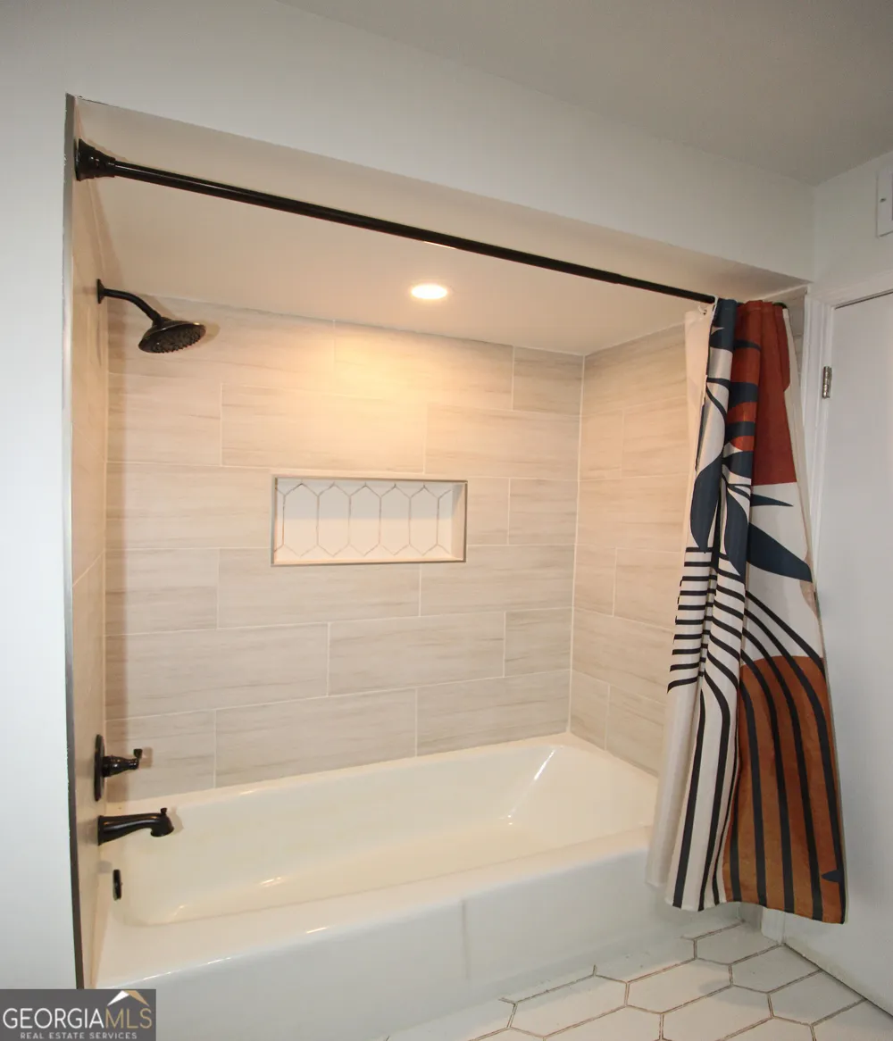 6851 Roswell RD NE Sandy Springs, GA 30328