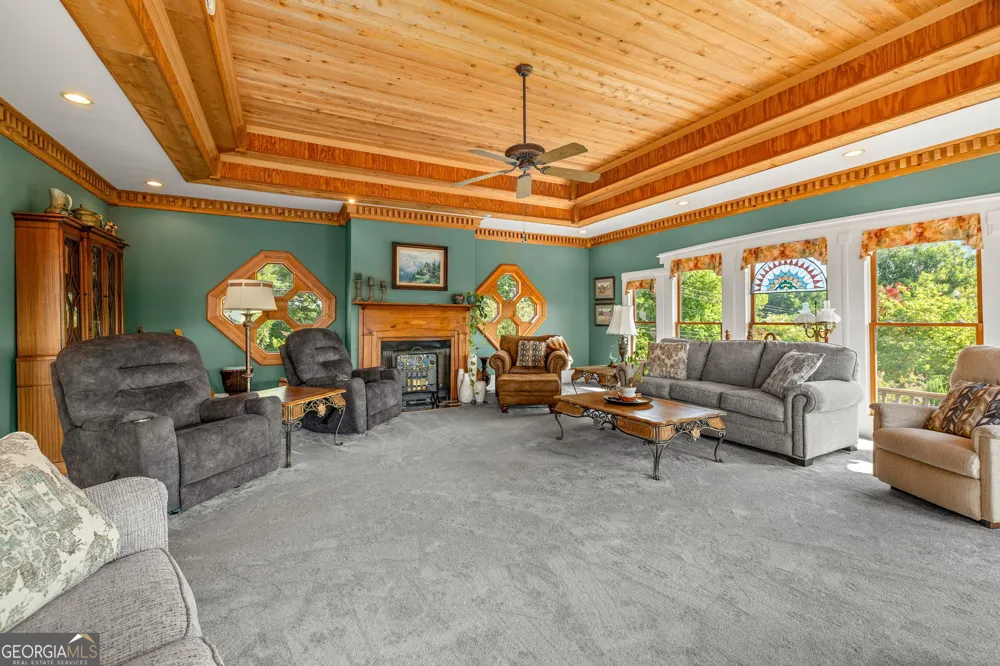 684 Grandview AVE Mount Airy, GA 30563