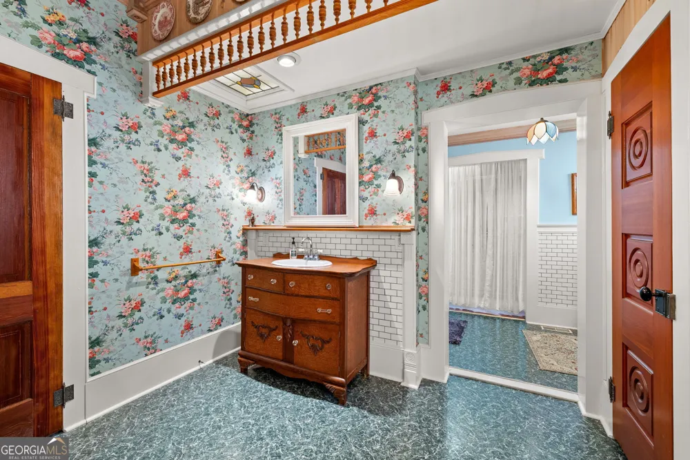 684 Grandview AVE Mount Airy, GA 30563