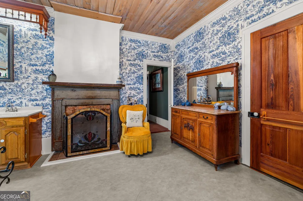 684 Grandview AVE Mount Airy, GA 30563
