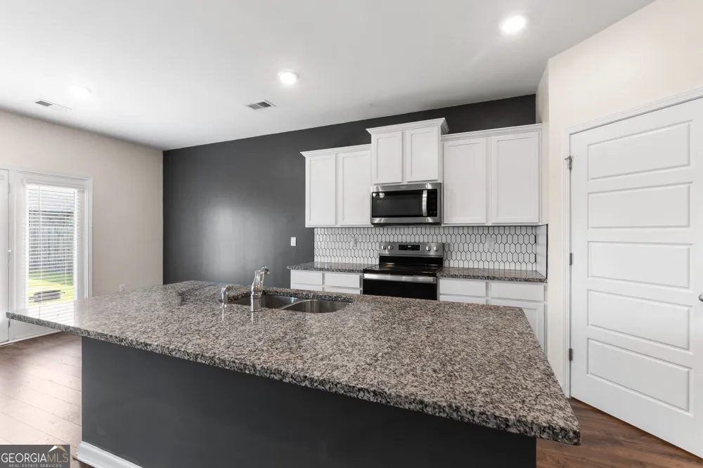 138 Farmers WAY Perry, GA 31069