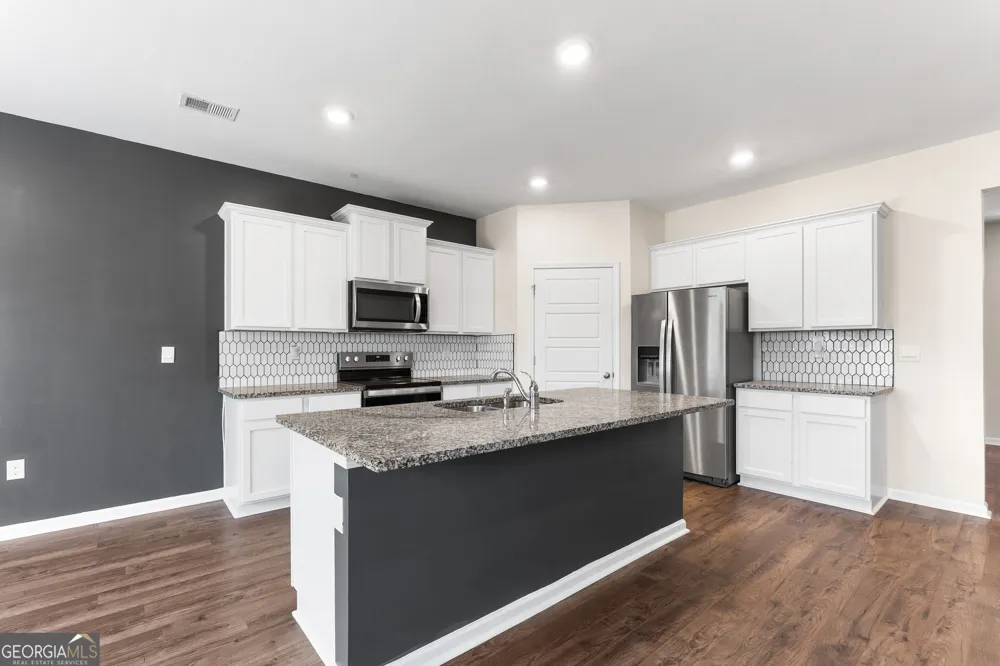 138 Farmers WAY Perry, GA 31069