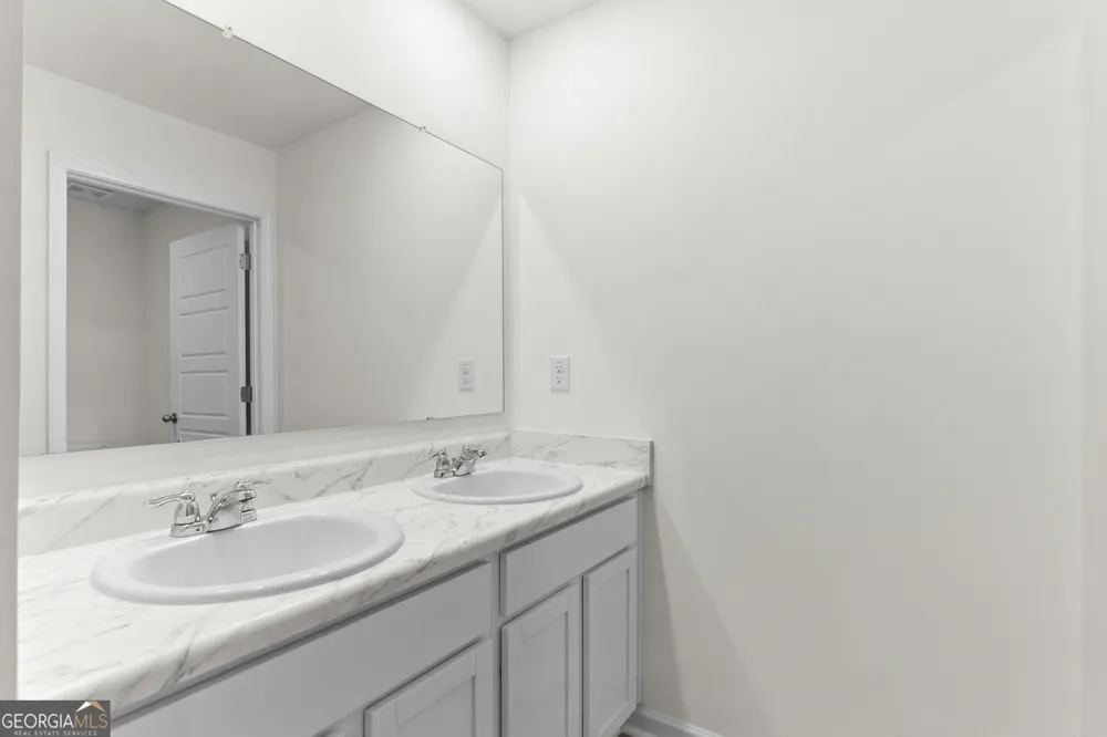 138 Farmers WAY Perry, GA 31069