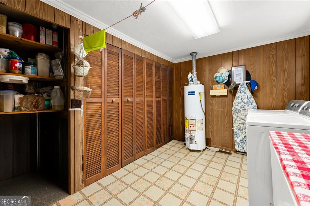 130 Washington ST Tignall, GA 30668